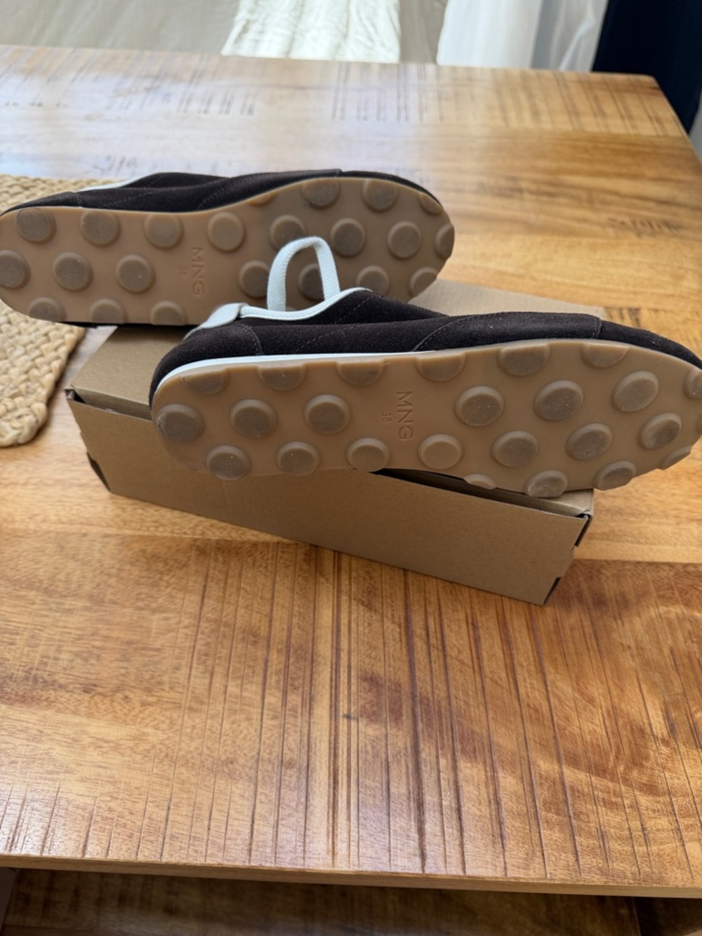 Mango Chocolate Brown Low-Top Sneakers with White Accents - Picture 5 of 5